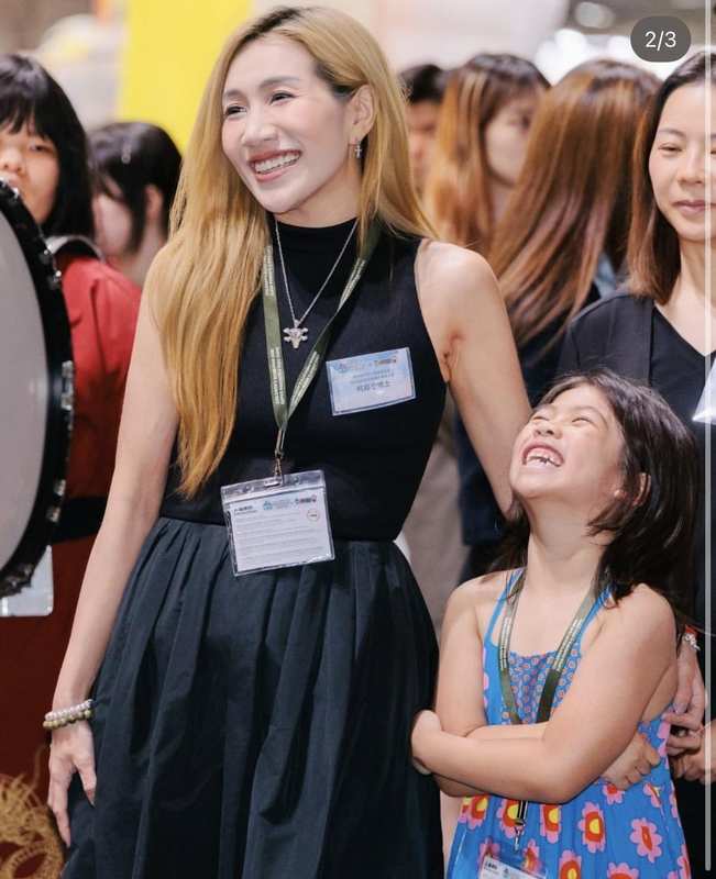  深度拆解：何超盈如何用六年时间，为女儿构建起一套完整的艺术培养体系 娱乐新闻
